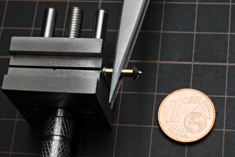 A bearing for the rotary engine 6