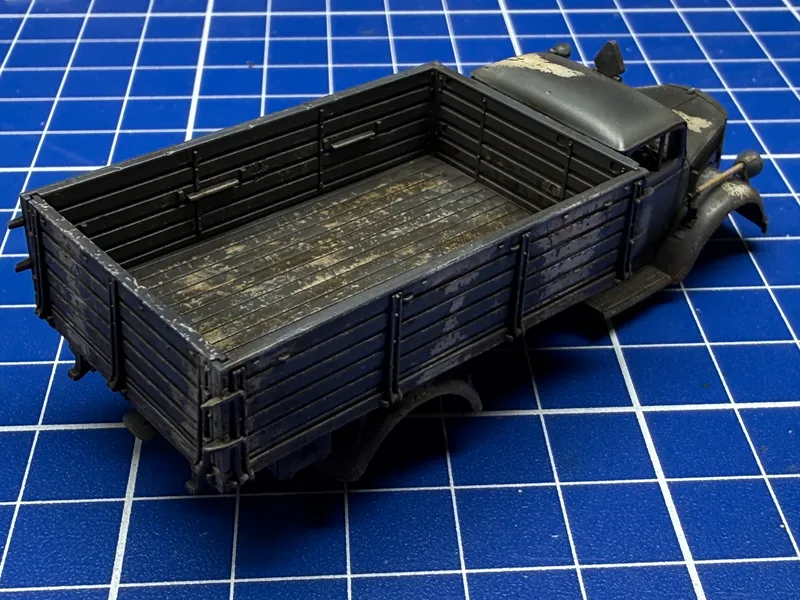 Starting the weathering process 4