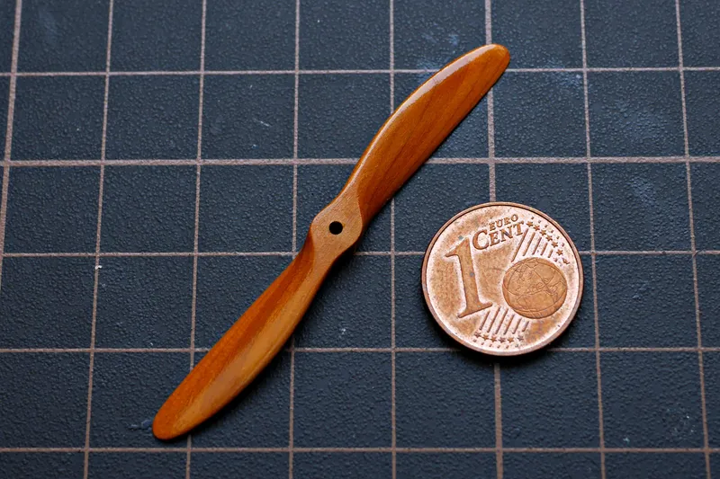 The wooden airscrew 1