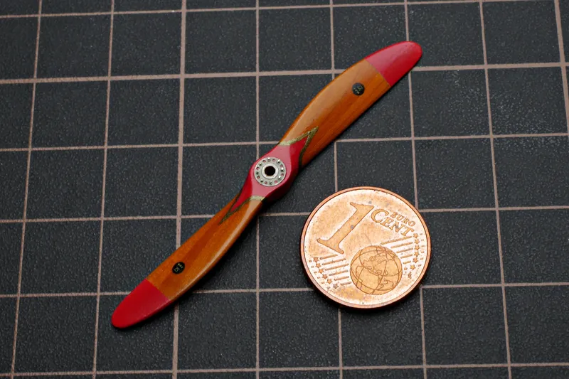 The finished airscrew, Vickers MGs and Pitot 4